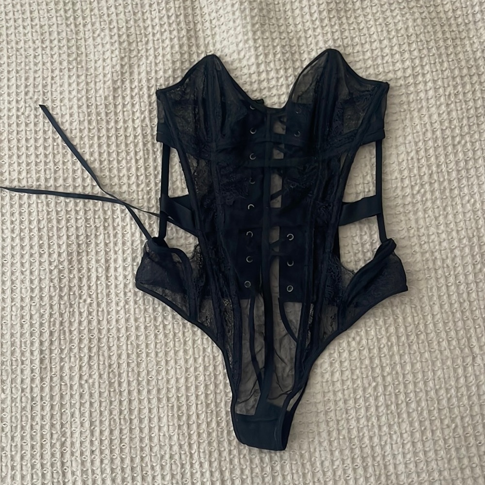 Black teddy